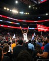 NBA明星球员在场上展现出色技艺